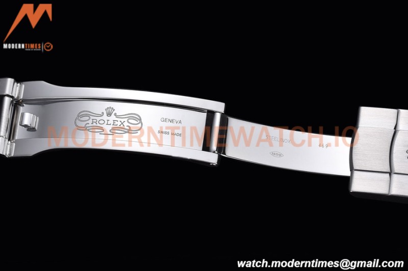 Rolex - Oyster Pert. 39mm 114300 904L SS/SS Red Grape EWF A3132