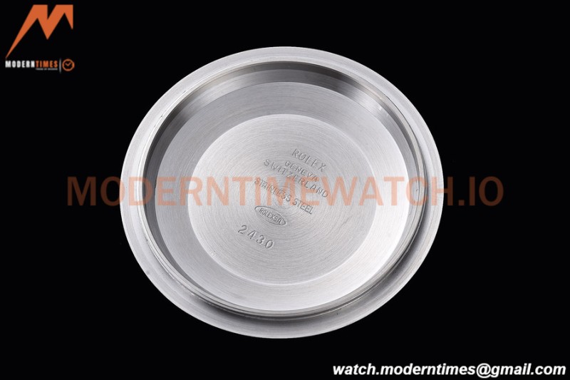 Rolex - Oyster Pert. 39mm 114300 904L SS/SS Black EWF A3132