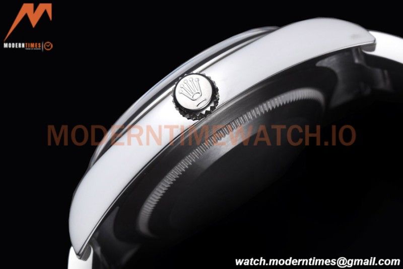 Rolex - Oyster Pert. 39mm 114300 904L SS/SS Black EWF A3132