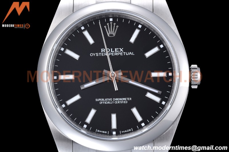 Rolex - Oyster Pert. 39mm 114300 904L SS/SS Black EWF A3132