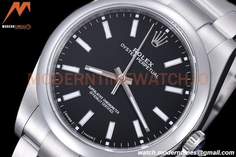 Rolex - Oyster Pert. 39mm 114300 904L SS/SS Black EWF A3132