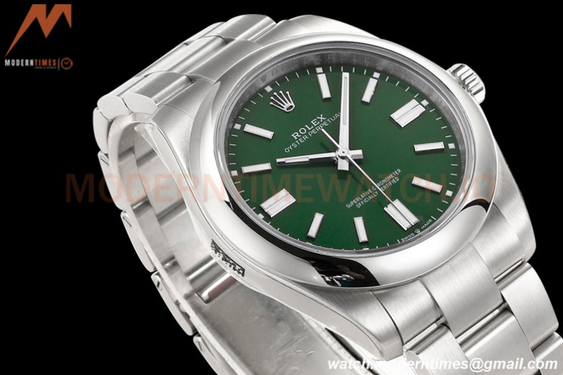 Rolex - Oyster Pert. 41mm 124300 SS/SS Green OWF VR3230