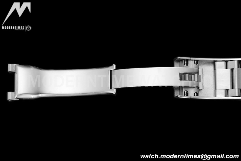 Rolex - Oyster Pert 126000 36mm Oys Smt 904L SS/SS Blk/Stk VSF VS3235