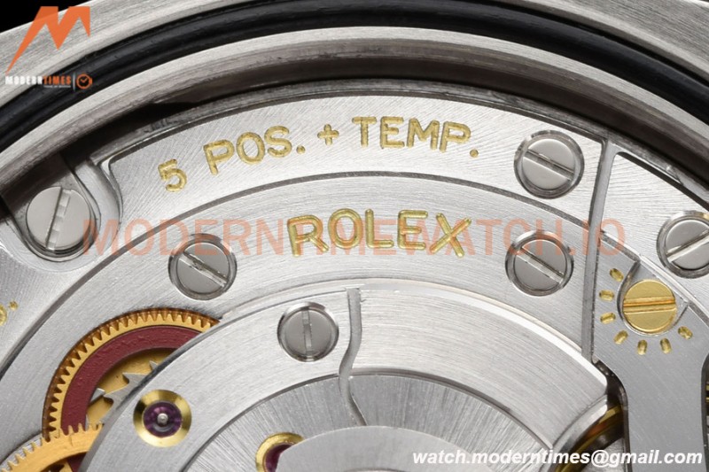 Rolex - Oyster Pert 126000 36mm Oys Smt 904L SS/SS Red/Stk VSF VS3230