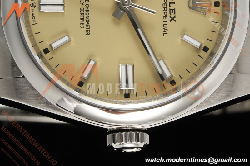 Rolex - Oyster Perpetual 126000 36mm Oys Smt 904L SS/SS Beige Dial KRF VR3230