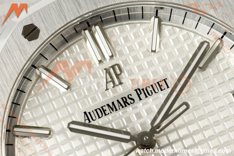 Audemars Piguet - Royal Oak 15500ST SS/SS White ZF V4 SA4302 Free Sprung
