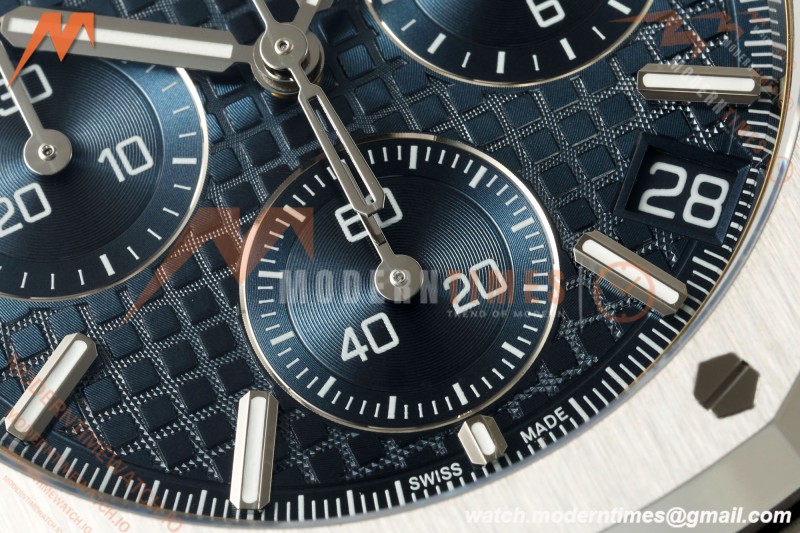 Audemars Piguet - Royal Oak 26240ST 50th Anniversary 41mm SS/RU Blue SWF Dial DDF DD4401