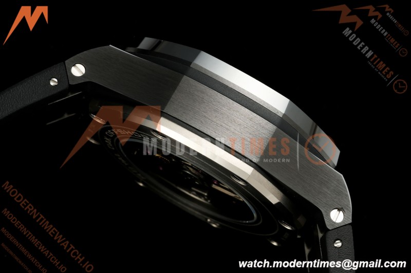 Audemars Piguet - AP ROO Chronograph 26405CE 44mm Black CER/RU Black JF A3126