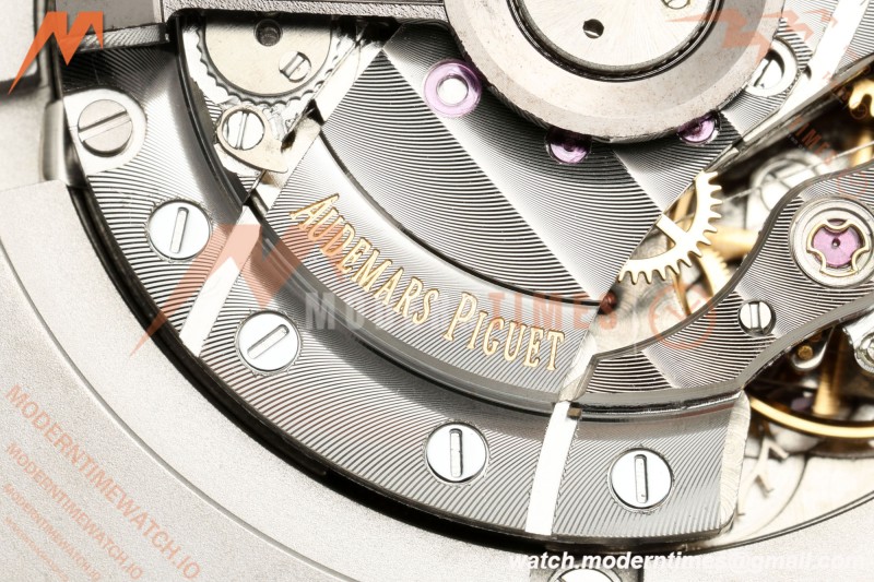 Audemars Piguet - AP ROO Chronograph 26400SO 44mm CER/SS/RU Wht/Blk JF A3126