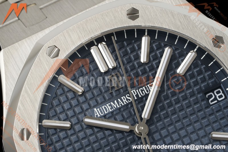 Audemars Piguet - Royal Oak 41mm 15500ST SS/SS Blue Dial VSF DD4302