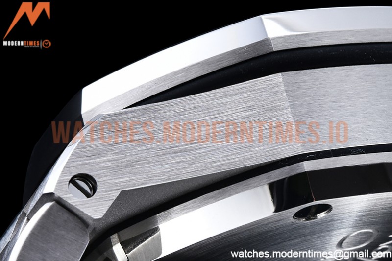 Audemars Piguet - AP ROO Chronograph SS/SS Wht/Silv/Num APF 7750 Mod