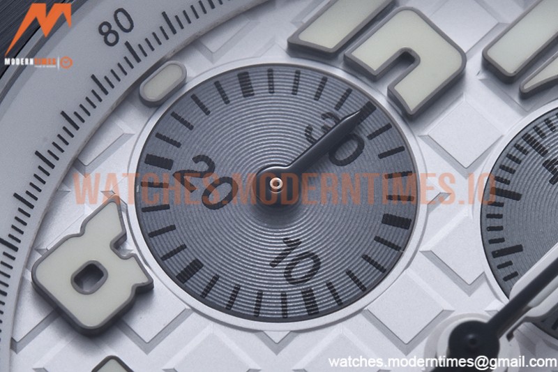 Audemars Piguet - AP ROO Chronograph CER SS/RU Wht/Num APF 7750 Mod