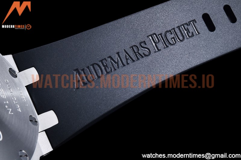 Audemars Piguet - AP ROO Chronograph CER SS/RU Wht/Num APF 7750 Mod