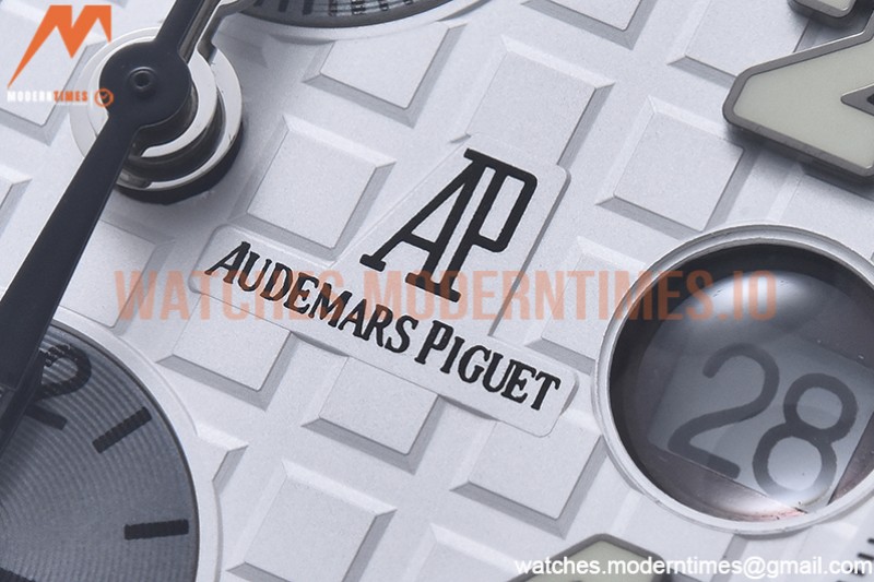 Audemars Piguet - AP ROO Chronograph CER SS/RU Wht/Num APF 7750 Mod