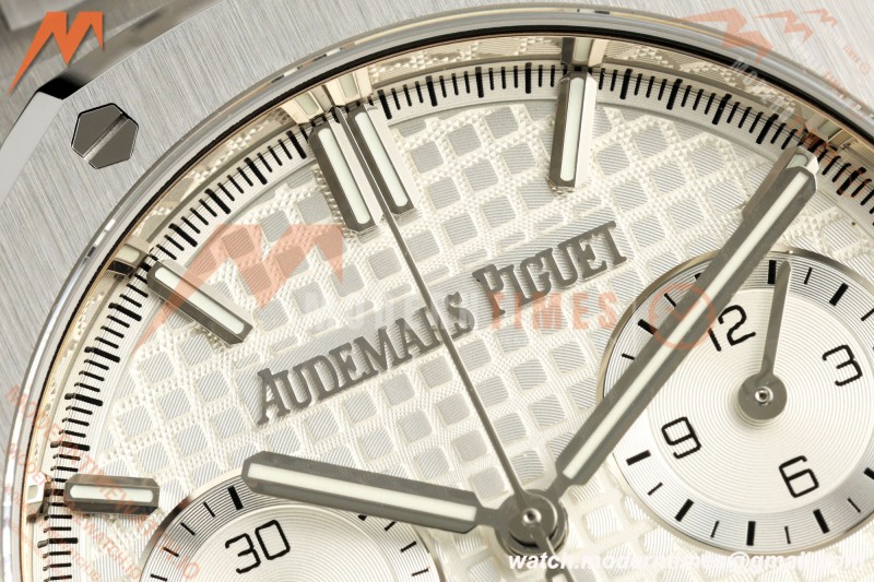 Audemars Piguet - Royal Oak 26240ST 41mm SS/SS White SWF Dial DDF DD4401