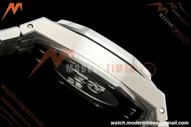 Audemars Piguet - Royal Oak Chronograph 26331ST 41mm SS/SS White/Stk APSF A2385