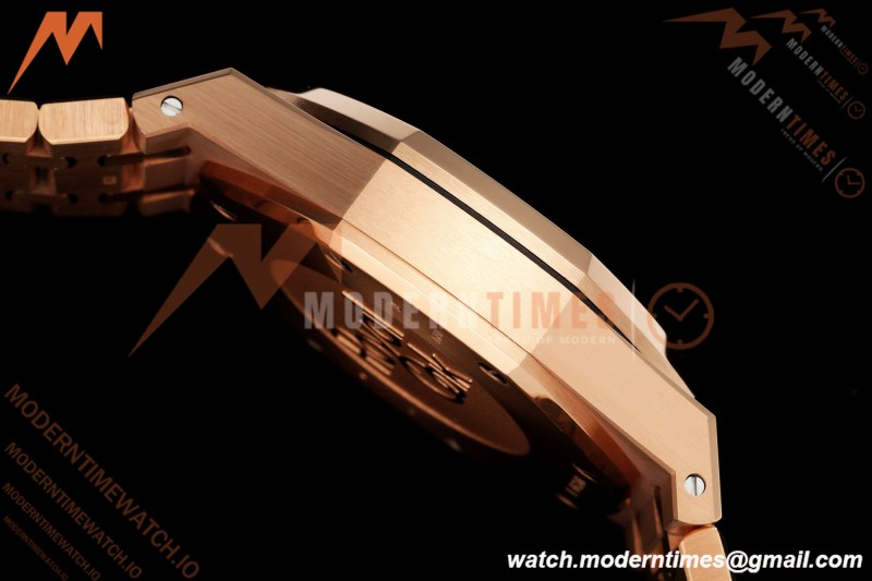 Audemars Piguet - Royal Oak Chronograph 26331OR RG/RG Blue/Stk APWF A2385