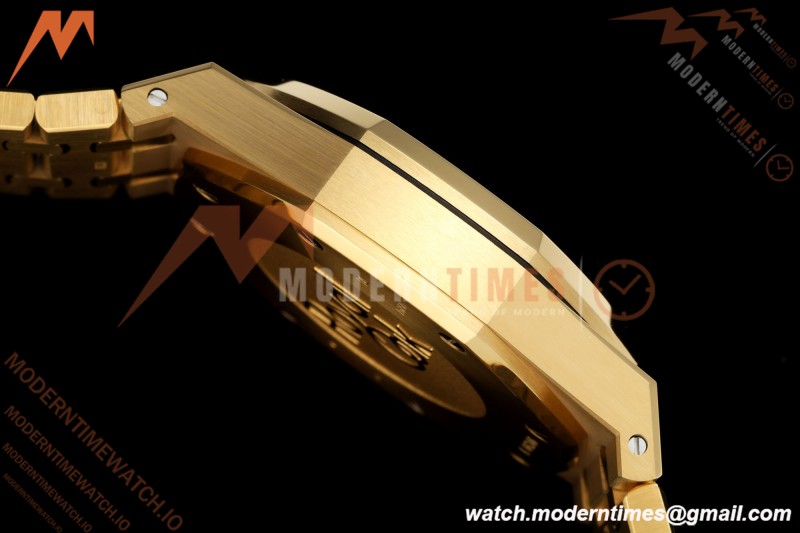 Audemars Piguet - Royal Oak Chronograph 26331BA YG/YG Grn/Stk APWF A2385