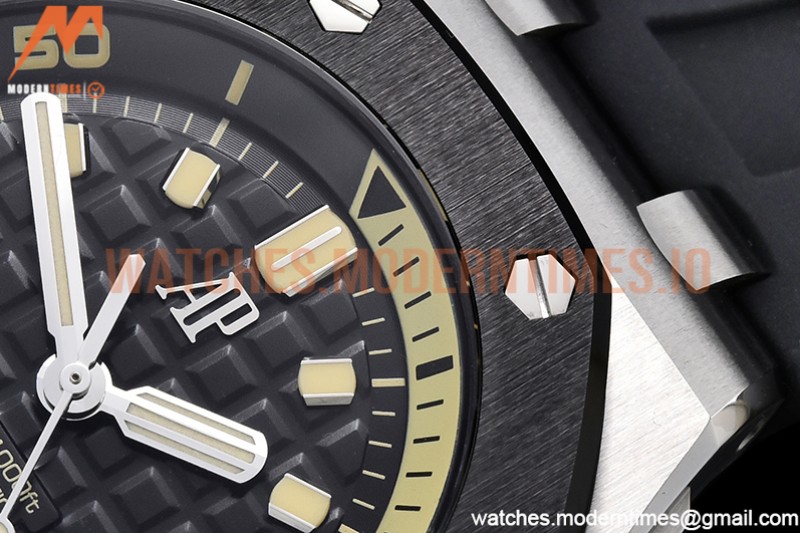Audemars Piguet - Royal Oak Offshore Diver 15720 SS/RU Black ZF A4308