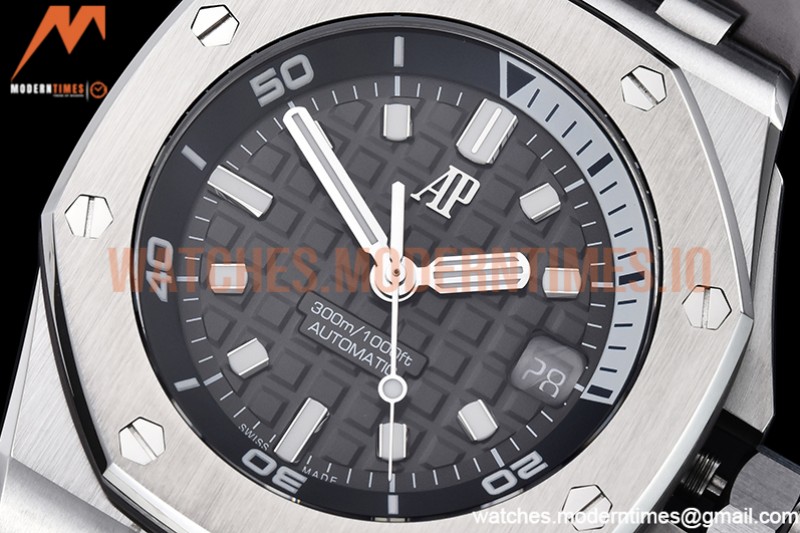 Audemars Piguet - Royal Oak Offshore Diver 15720 SS/RU Grey ZF A4308