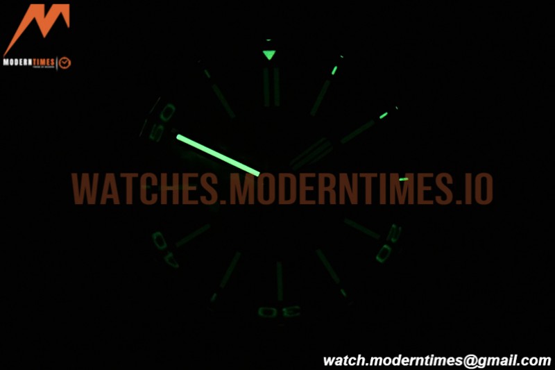 Audemars Piguet - Royal Oak Offshore Diver 15710 SS/RU White APSF A3120