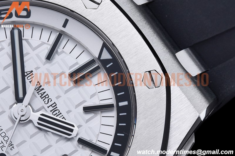 Audemars Piguet - Royal Oak Offshore Diver 15710 SS/RU White APSF A3120