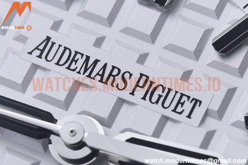 Audemars Piguet - Royal Oak Offshore Diver 15710 SS/RU White APSF A3120