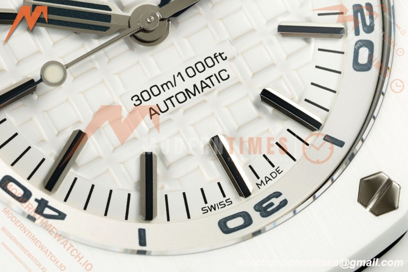 Audemars Piguet - Royal Oak Diver 15707CB CER/RU White APSF A3120