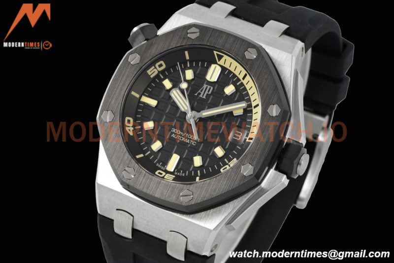 Audemars Piguet - Royal Oak Diver 15720CN 42mm CER/RU Black APSF A4308