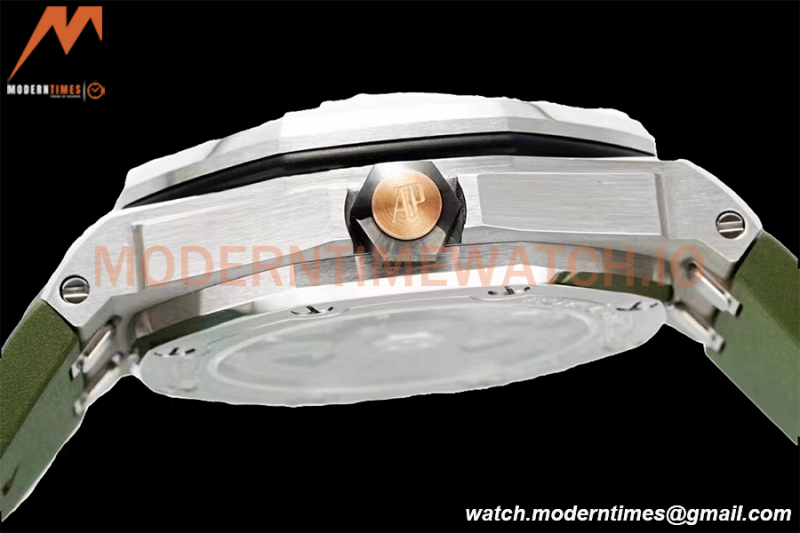 Audemars Piguet - Royal Oak Diver 15720ST 42mm SS/RU Green APF A4308