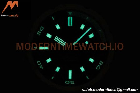 Audemars Piguet - Royal Oak Diver 15720ST 42mm SS/RU Green APF A4308