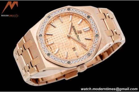 Audemars Piguet - Royal Oak Ladies 67651OR 33mm Dia RG/RG RG/Stk ZF Swiss Qtz
