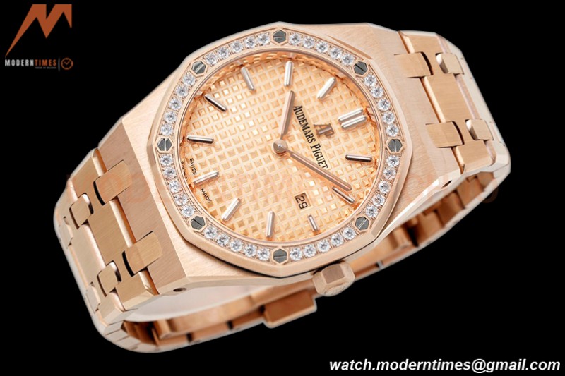Audemars Piguet - Royal Oak Ladies 67651OR 33mm Dia RG/RG RG/Stk ZF Swiss Qtz