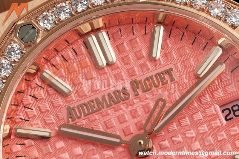 Audemars Piguet - Royal Oak Ladies 77450OR 34mm RG/RG Pink Dial 8F A5800