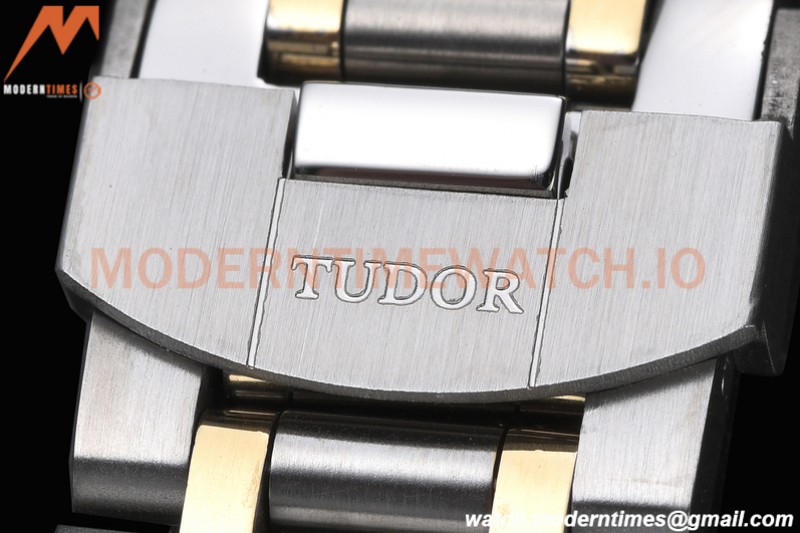 Tudor - Royal 28603 41mm SS/YG Silver/Rmn GDF MY8215