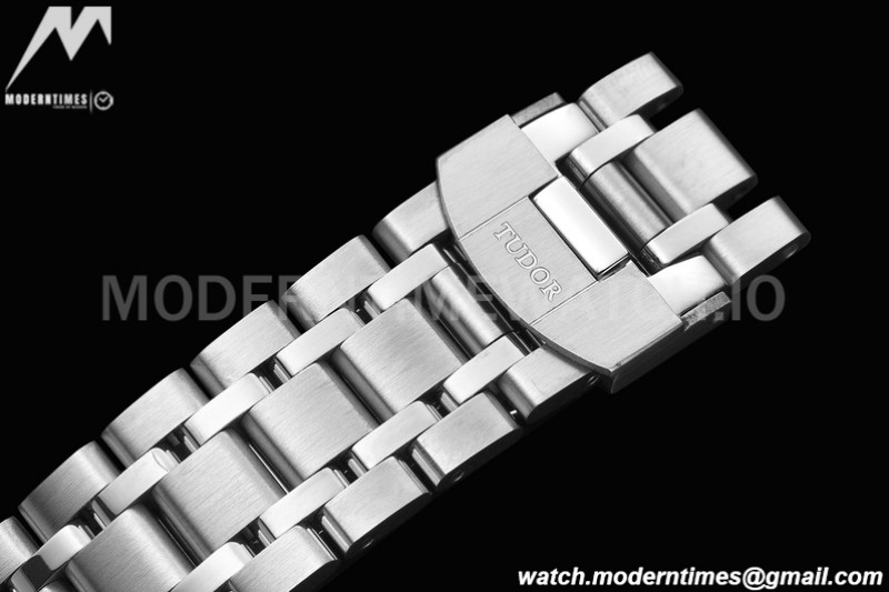 Tudor - Royal 28600 41mm SS/SS Silver/Rmn GDF MY8215