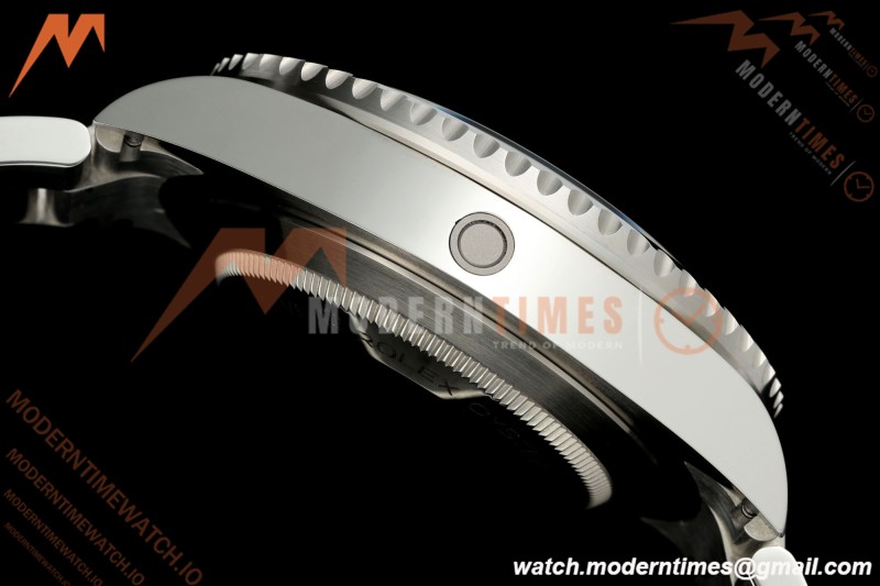Rolex - Sea-Dweller 126600 43mm 904L Oys SS/SS Black VF DD3235
