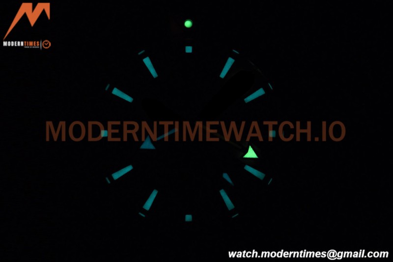 Omega - Seamaster 600m 43.5mm 36Th Americas Cup SS/RU White VSF A8900