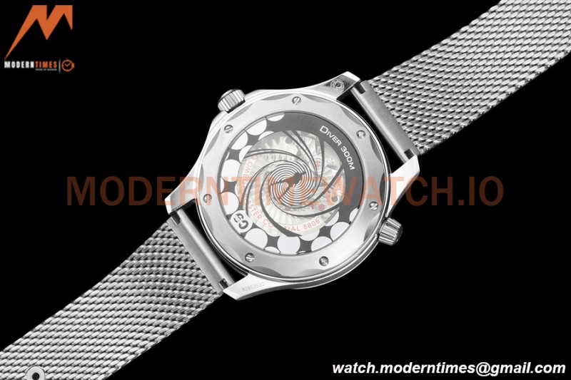 Omega - Seamaster Diver 300M 42mm James Bond 60th Anniv. SS/SS Blue BLSF A8806