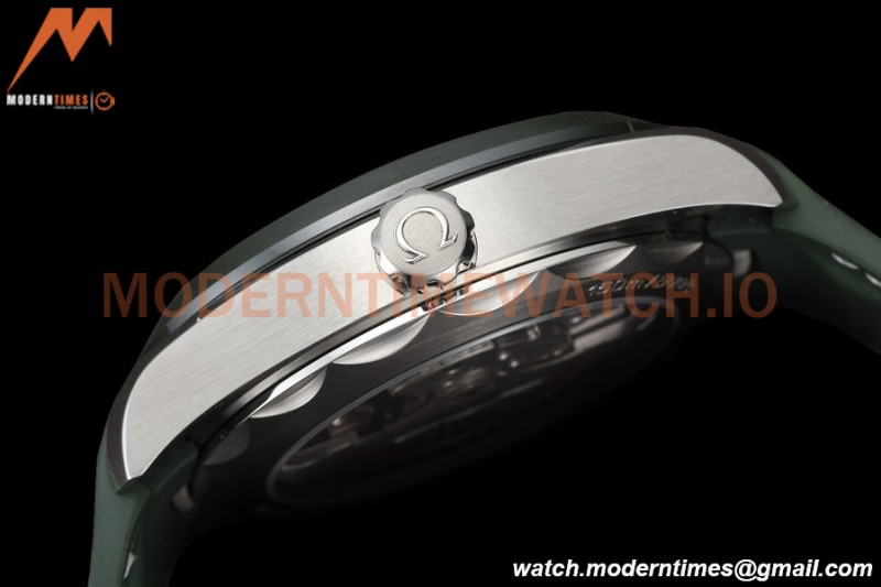 Omega - Seamaster Aqua Terra 150m 43mm Worldtimer SS/RU Green VSF A8938