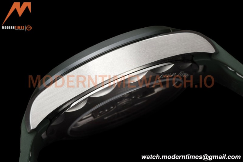 Omega - Seamaster Aqua Terra 150m 43mm Worldtimer SS/RU Green VSF A8938