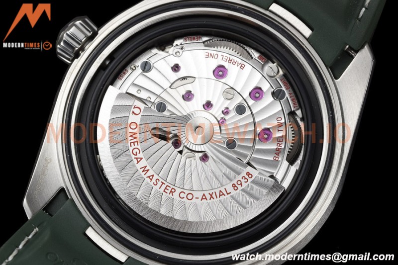 Omega - Seamaster Aqua Terra 150m 43mm Worldtimer SS/RU Green VSF A8938