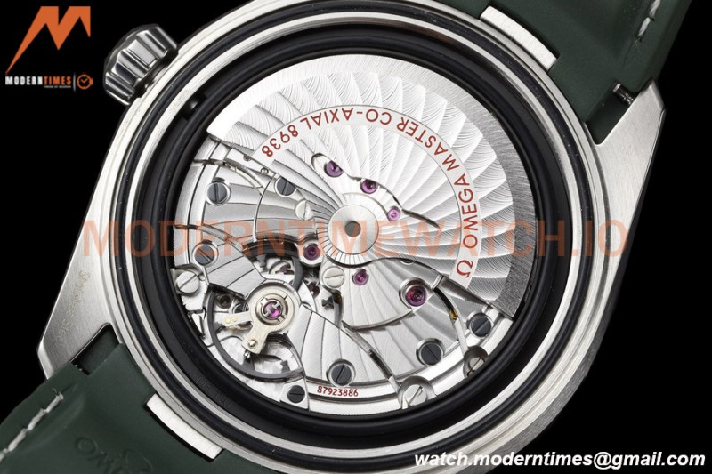 Omega - Seamaster Aqua Terra 150m 43mm Worldtimer SS/RU Green VSF A8938