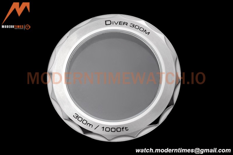 Omega - Seamaster Diver 300m 42mm YG/SS Black VSF A8800