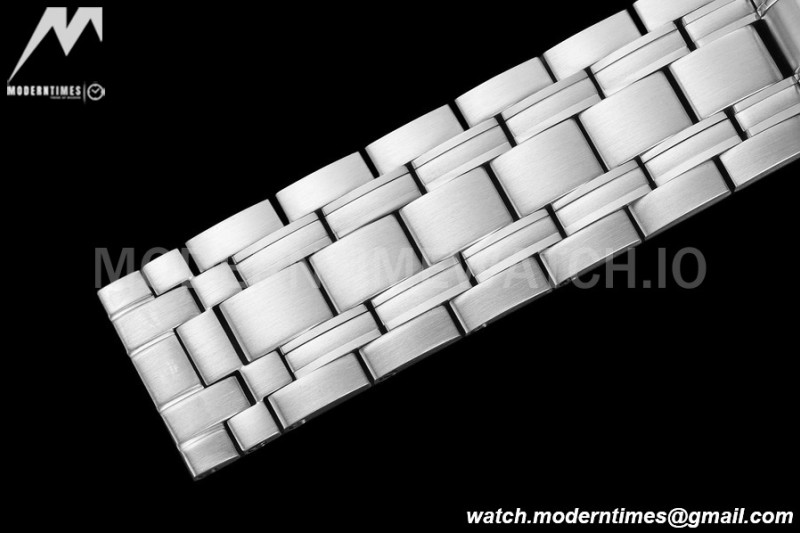 Omega - Seamaster Diver 300m 42mm Black SS/SS White Dial VSF A8800