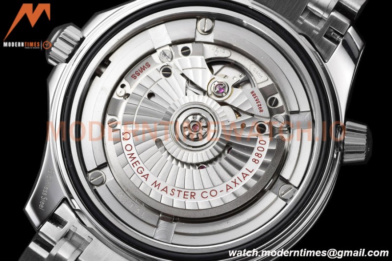 Omega - Seamaster Diver 300m 42mm Black SS/SS White Dial VSF A8800