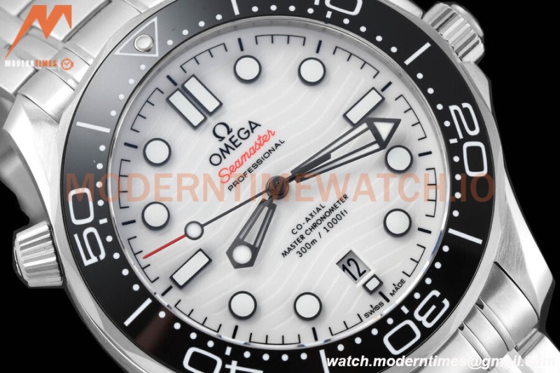 Omega - Seamaster Diver 300m 42mm Black SS/SS White Dial VSF A8800