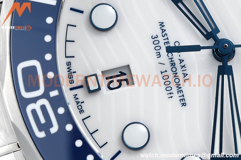 Omega - Seamaster Diver 300m 42mm Blue SS/SS White Dial VSF A8800
