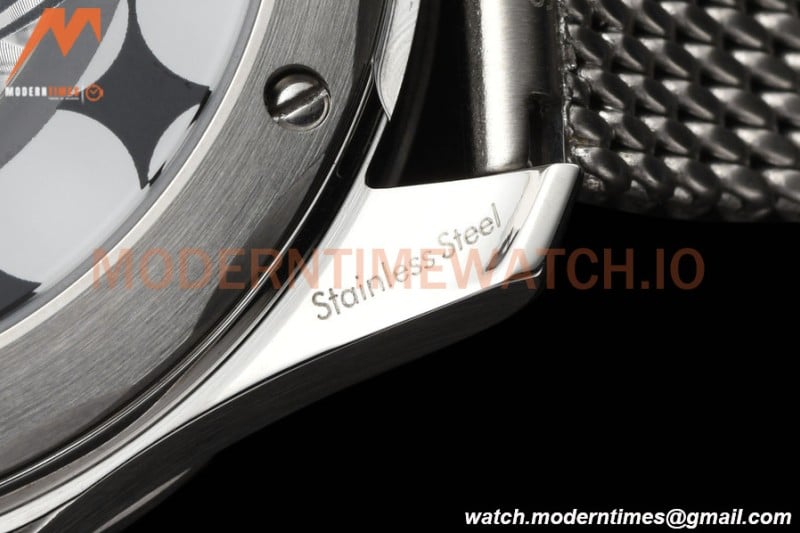 Omega - Seamaster Diver 300M 42mm James Bond 60th Anniv. SS/SS Blue VSF A8806