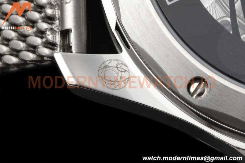 Omega - Seamaster Diver 300M 42mm James Bond 60th Anniv. SS/SS Blue VSF A8806